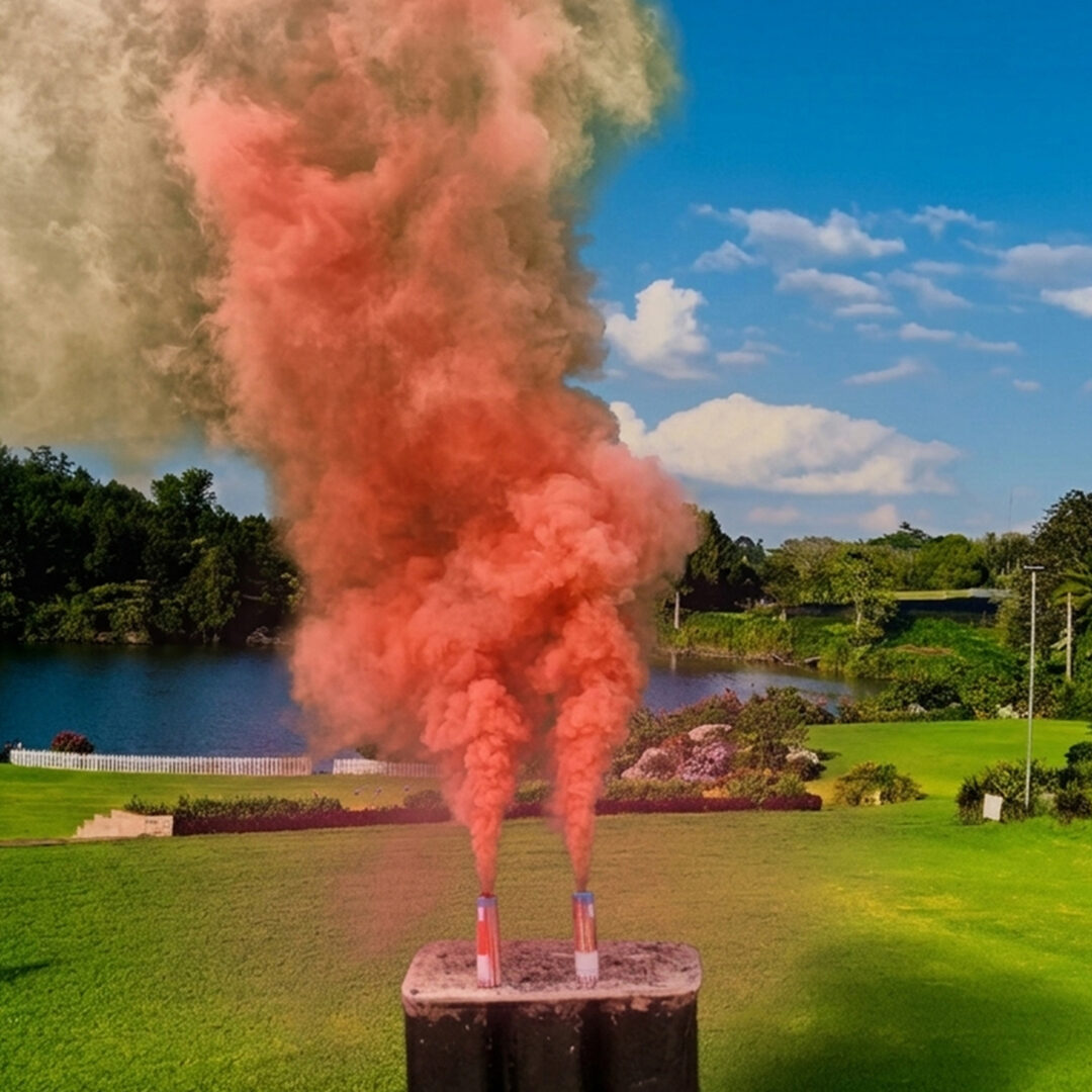 RED COLOUR SMOKE BOMB Kenya – PER PIECE